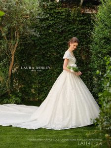 LAURA ASHLEY：レースアシュレイ